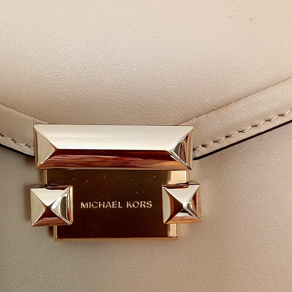 NEW! Michael Kors Whitney Fawn MD Satchel Leather - Picture 3 of 8